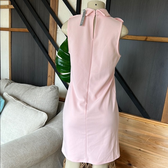 🩷Spense Pink Ruffled Halter Mini Dress size 8 New - Picture 5 of 10